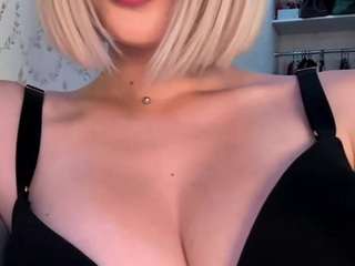 Hienleggans's cam show statistics and live stream
