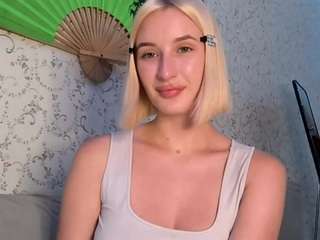 hienleggans Live Webcam on CamSoda