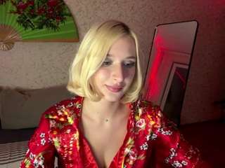 HienLeggans live cam preview