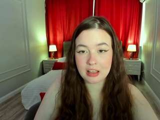 honeyglowe's CamSoda show and profile