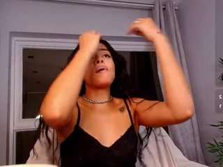 pauline-clark live cam profile