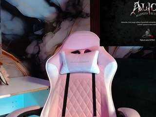 weirdsativa live webcam show