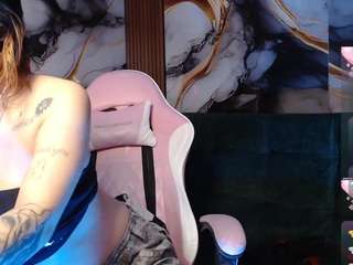 WeirdSativa live webcam show