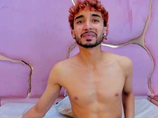 Live webcam model barbiegirlh on Soda Cams