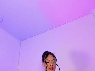 isabella-monroe Live Webcam on CamSoda