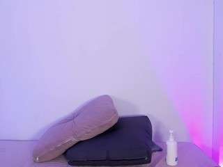 isabella-monroe webcam