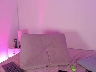 isabella-monroe webcam