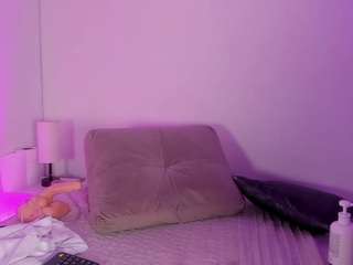 isabella-monroe webcam
