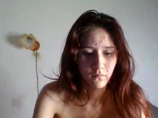 Este modelo está en vivo ahora. lilianpaschel