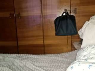 Live cam show with LilianPaschel