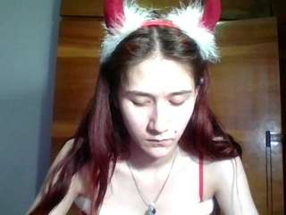 Live cam show with LilianPaschel