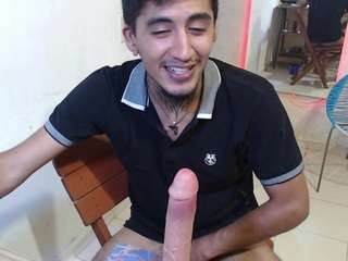 max-dick Live Webcam on CamSoda