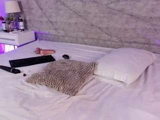 roussweet Toy live webcam