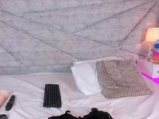 Rouss Squirter and Spitter