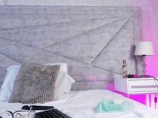 Rouss Squirter and Spitter