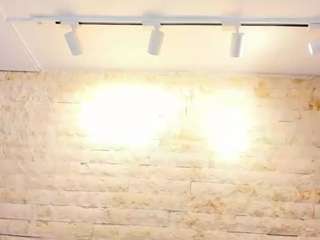 annie-shine live webcam show