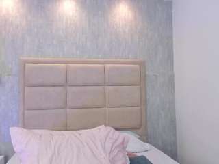 ariaamoon Sex Cam Show