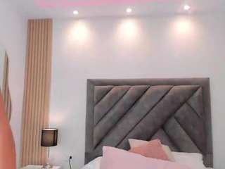 ariaamoon live webcam show