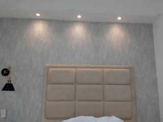 AriaaMoon live webcam show