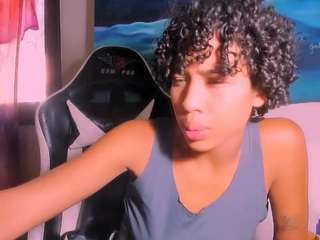 bad-girl-xxx webcam camsoda model stream image