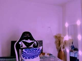 karoline-miss Sex Cam Show
