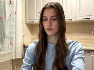 laruebartin live cam profile