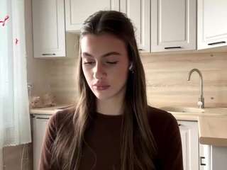 laruebartin's CamSoda show and profile