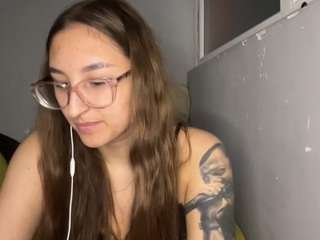 latoyiafabello live cam profile