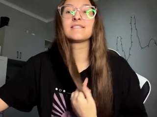 latoyiafabello live cam profile