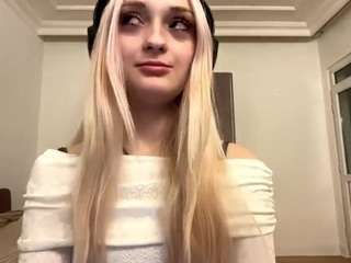 lynnettemckiver webcam