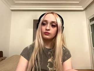 lynnettemckiver webcam