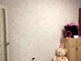 le modèle meridethhultquist est en webcam porno dans un show sur le site camsoda, il possède les tags suivants: amateur,shaved pussy,naked,natural,nature,no drinking,no smoking,normal,orgasm,petite,pussy,sexy,small tits,lush,smoking,solo,spank,squirter,strip,tattoos