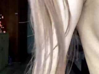 meridethhultquis... Live Webcam on CamSoda