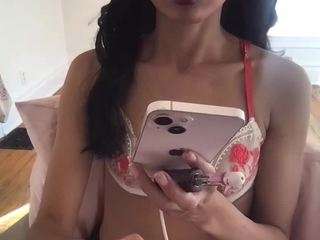 mistressbea Live Webcam on CamSoda