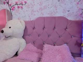 NaomiSweety