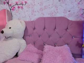 NaomiSweety