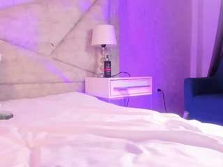 sararossi's CamSoda show and profile