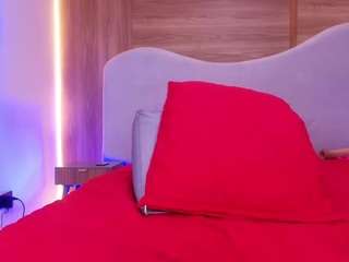 shaina-ad Live Webcam on CamSoda