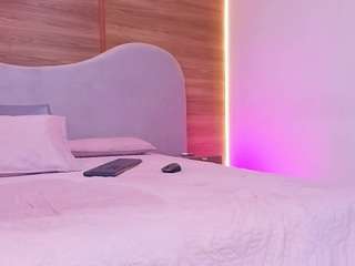 shaina-ad Live Webcam on CamSoda