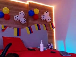 shaina-ad's live room