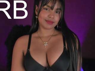 zoe-roux live cam profile