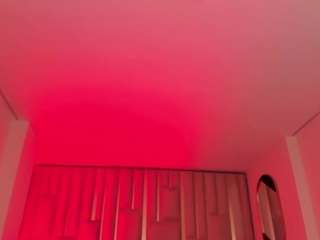 Este modelo está en vivo ahora. amyrossex