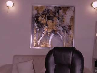 JulietteMoreau live webcam show