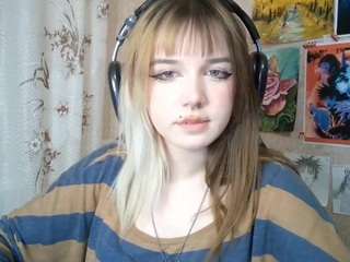 mechellebabineau Live Webcam on CamSoda