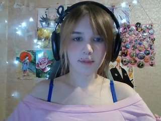 MechelleBabineau live webcam show