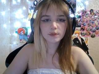 MechelleBabineau live webcam show