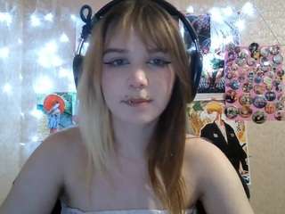 MechelleBabineau live webcam show