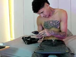 oliverroyce Sex Cam Show