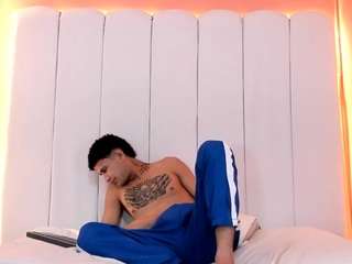 oliverroyce Sex Cam Show