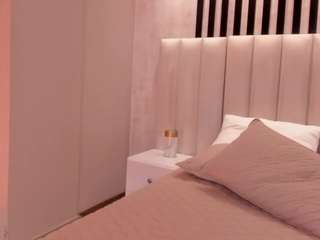 orianafontaine Live Webcam on CamSoda